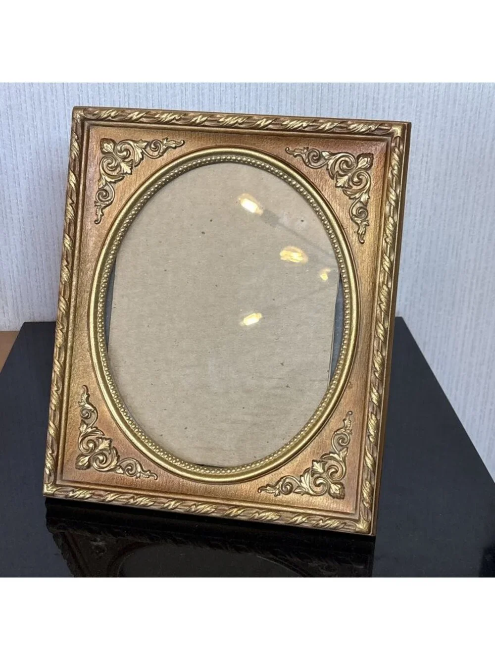 Vintage Gold Ornate Oval Picture Frame 8x10 Portrait Landscape Victorian 1973